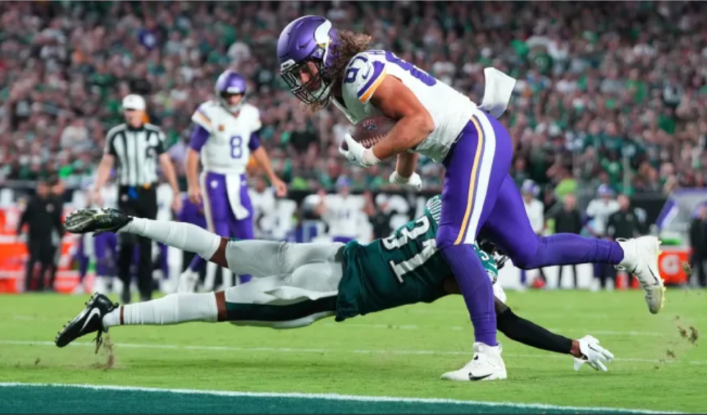 who won Thursday Night Football tonight what was the final score of Bills vs Dolphins TNF Thursday Night Football week 3 box score and fantasy stats Josh Allen rushing and passing stats tonight