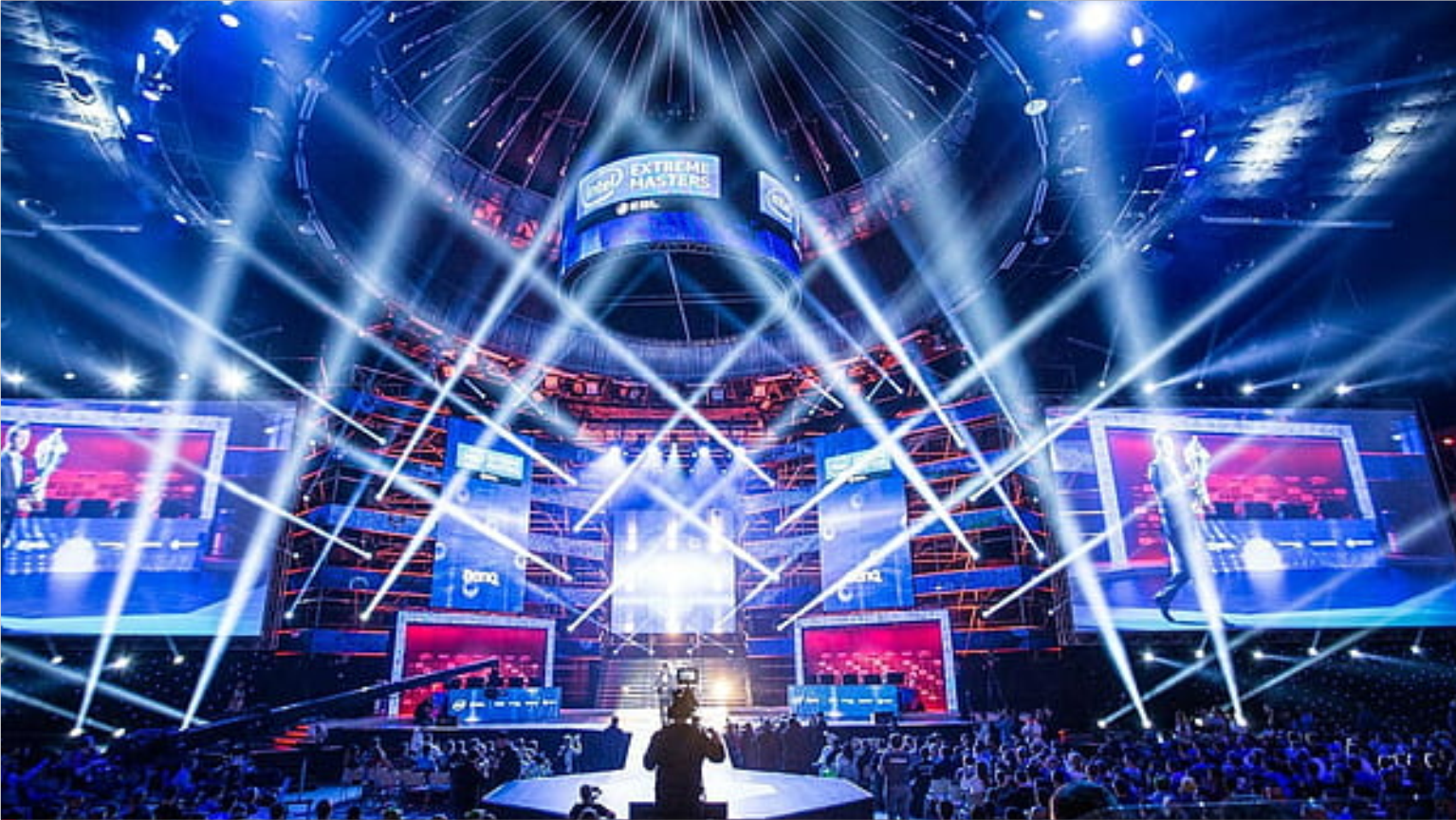 Learn esports betting odds explained! Understand CS2 map handicaps, moneyline math, live in-play line shifts, and tournament probability models.