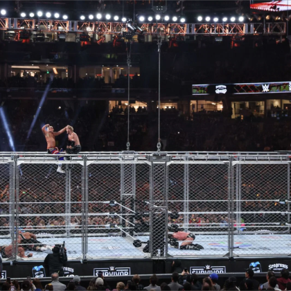WWE Survivor Series WarGames Bloodline Civil War Steel Cage Atmosphere